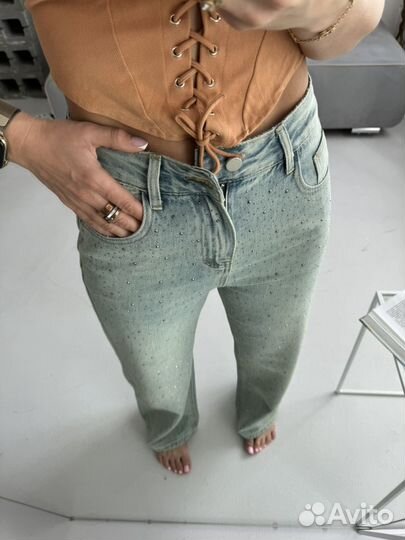 Трендовые джинсы со стразами buggy багги
