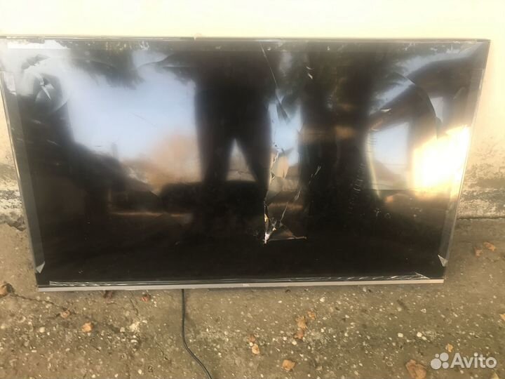 Телевизор TCL