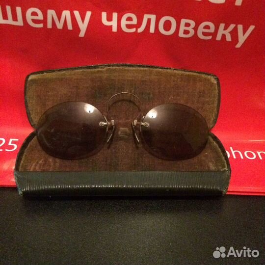 Антикварное пенсне в коробке, позолота