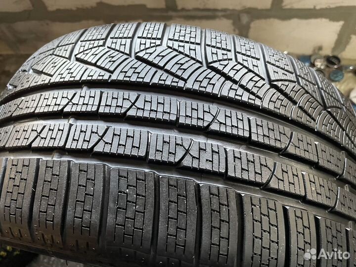 Pirelli Winter Sottozero 240 Serie II 255/35 R19 и 295/30 R19
