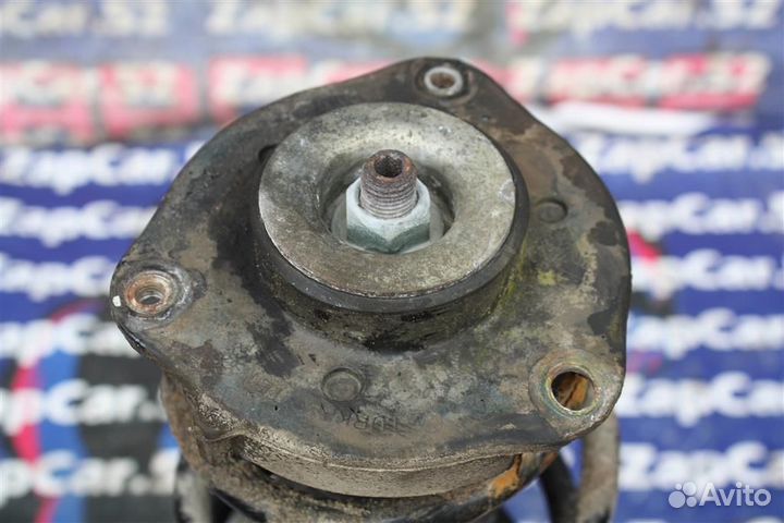 Амортизатор передний левый Фольксваген Гольф 6