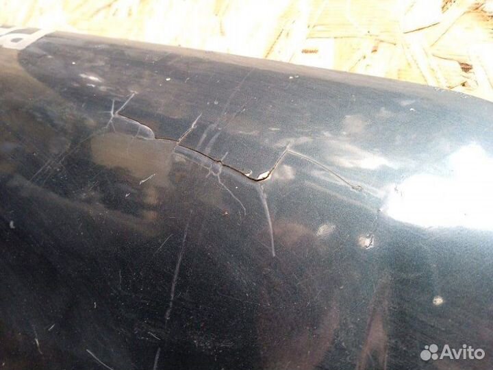 Капот Mitsubishi Pajero