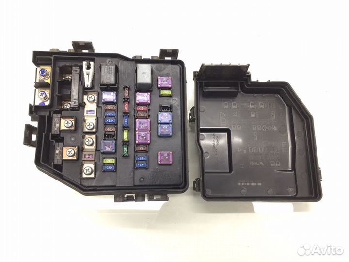 Блок предохранителей Honda Cr-V 2.2 ctdi 2007