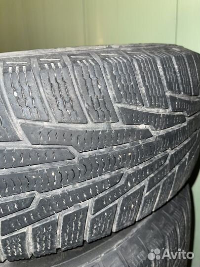Nokian Tyres Hakkapeliitta R 215/65 R16 93M