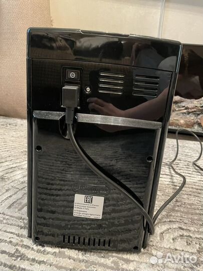 Кофемашина Delongi Dinamica