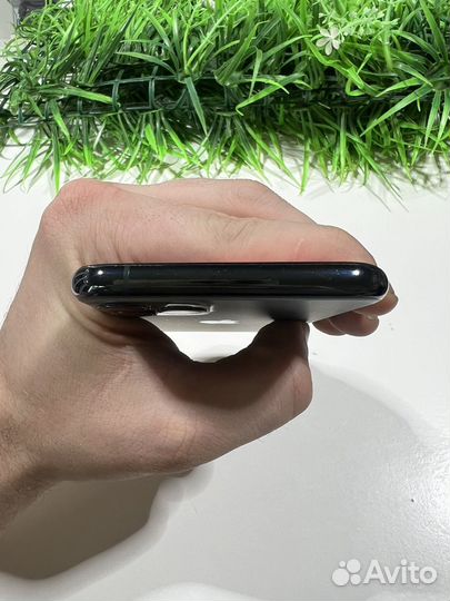 iPhone 11 Pro, 64 ГБ