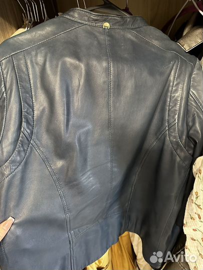 Кожаная куртка massimo dutti