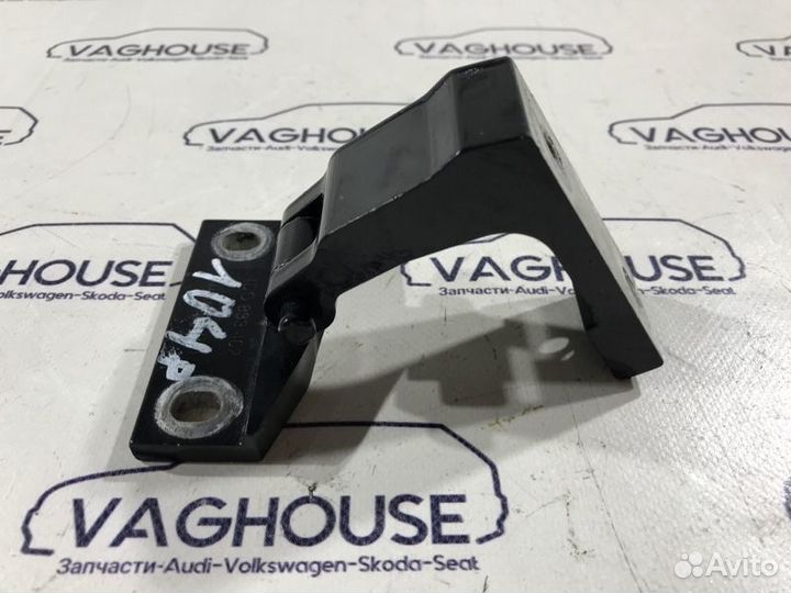 Петля двери задняя правая Audi S8 D2 4D 4.2 2000