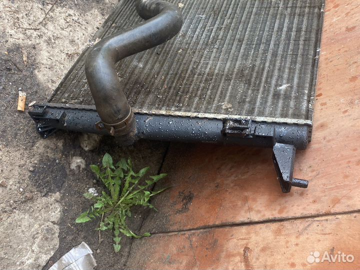 Логан радиатор основной для 8 ми клапаного