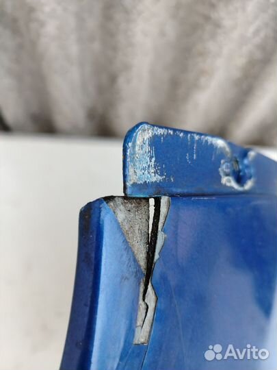 Suzuki gsx 400r пластик левый боковой