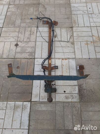 Фаркоп на audi 80