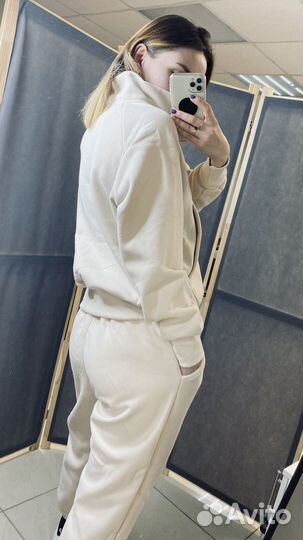 Спортивный костюм женский