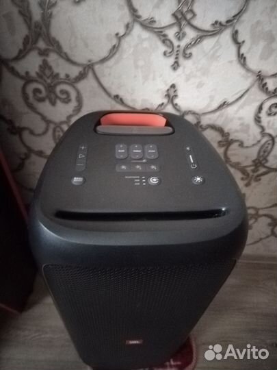 Акустические колонки jbl