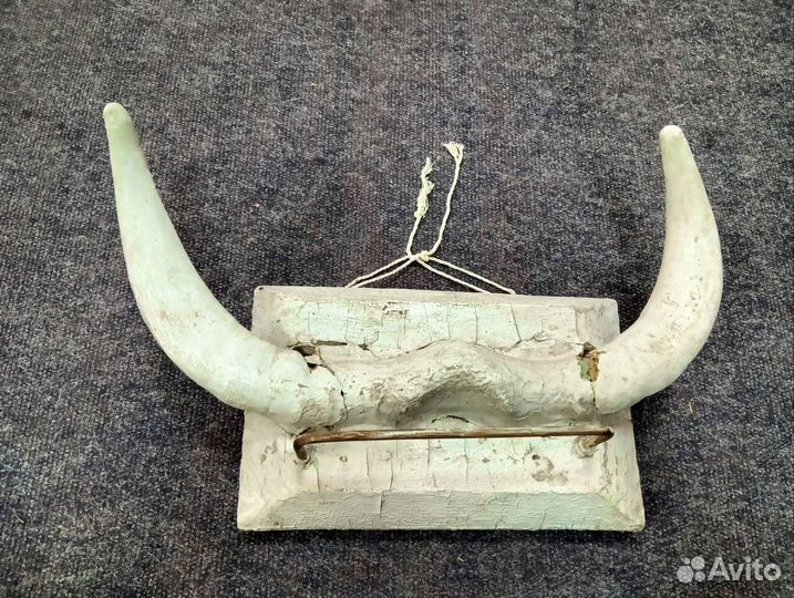Настенная вешалка рога