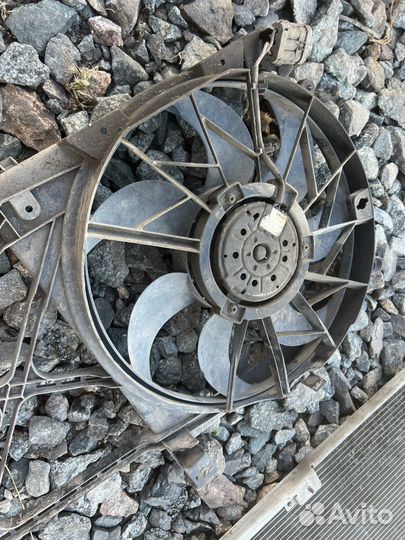 Диффузор вентилчтор охладления Opel Astra H