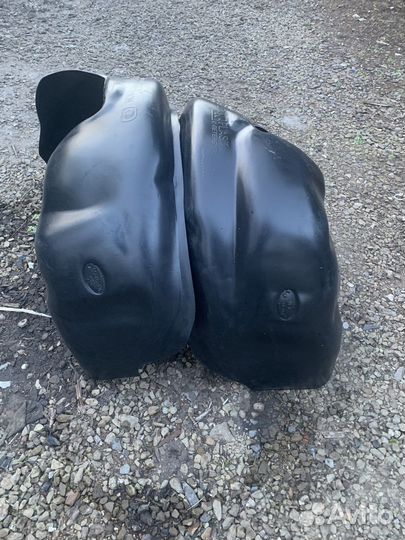 Подкрылки на акцент