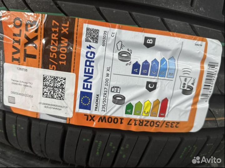 Tracmax X-Privilo TX3 235/50 R17 100W