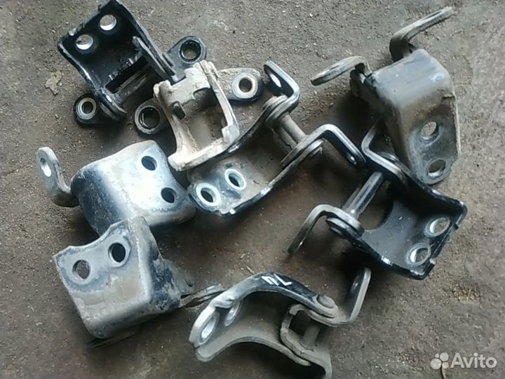 Петля honda accord 8 2008 г