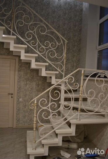 Лестница перила ступени