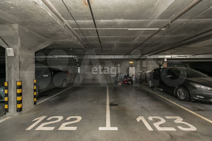 Машиноместо, 14 м²