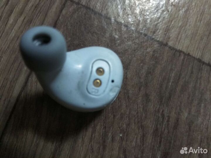 Наушник блютус JBL правый