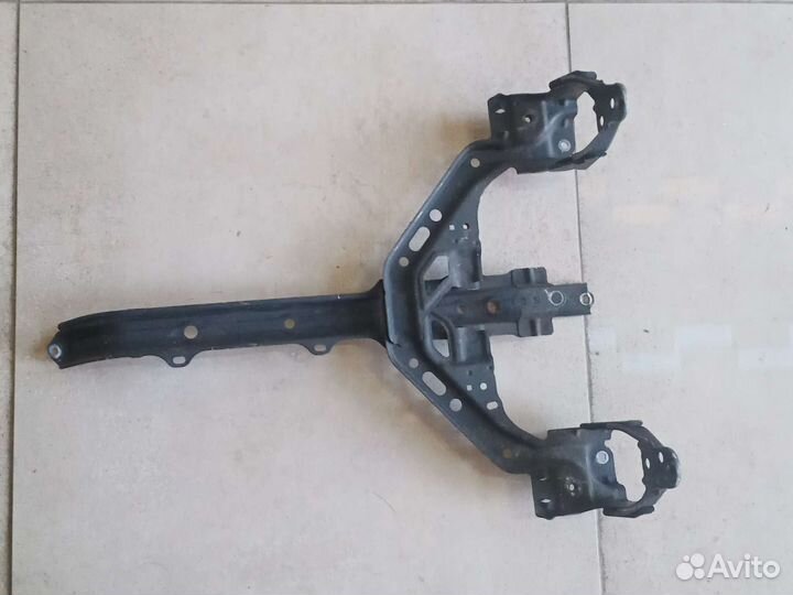 Стойка замка капота передняя Lexus Rx 4