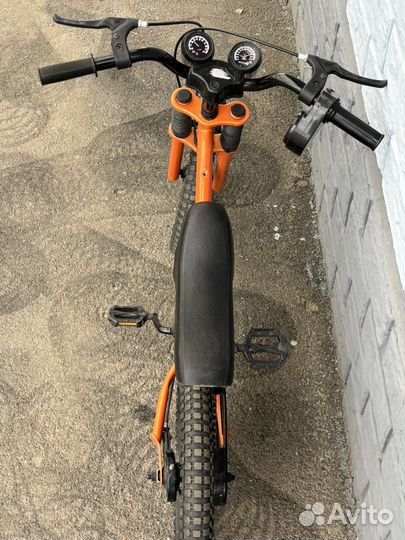 Велосипед-мотоцикл 16