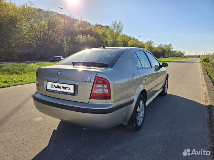 Skoda Octavia 1.6 МТ, 2005, 176 000 км