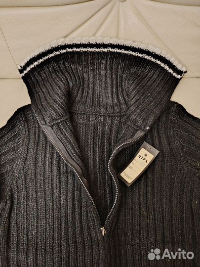 Кофта женская на молнии разм. 42-46