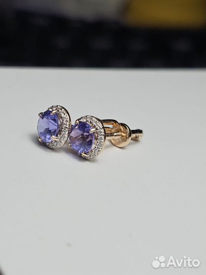 Золотые серьги с танзанитом