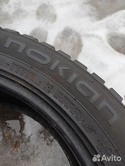 Nokian Tyres Hakkapeliitta 8 SUV 275/45 R21