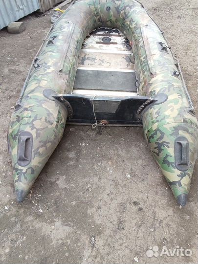 Моторная лодка Badger HL300