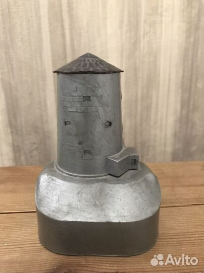 Макет гремячей башни Псков. СССР