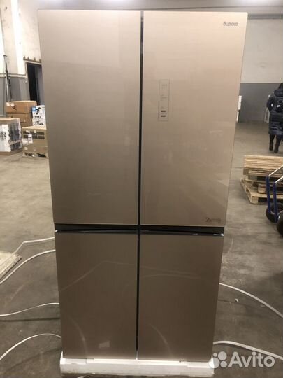 Холодильник новый