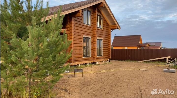 Сруб дома из лафета