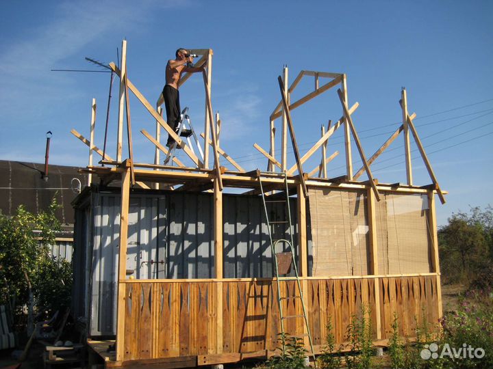 Бригада строителей