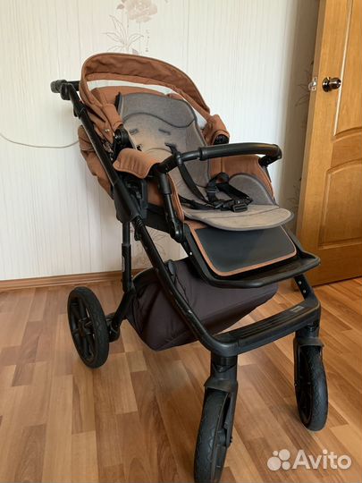Прогулочная коляска 2в1
