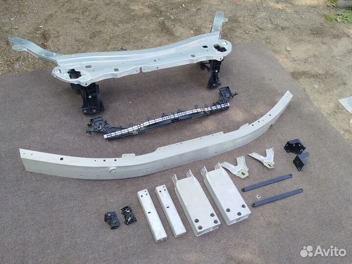 Панель передняя Мерседес 213 в сборе