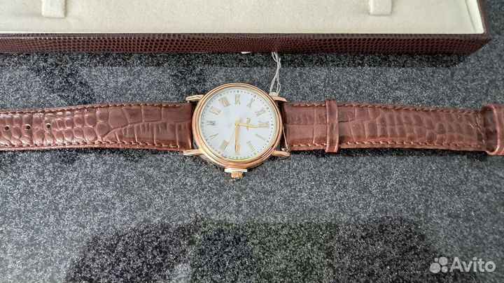 Золотые часы platinor