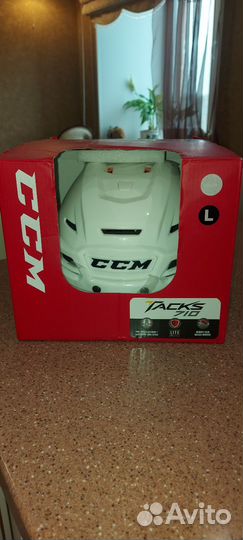 Шлем хоккейный