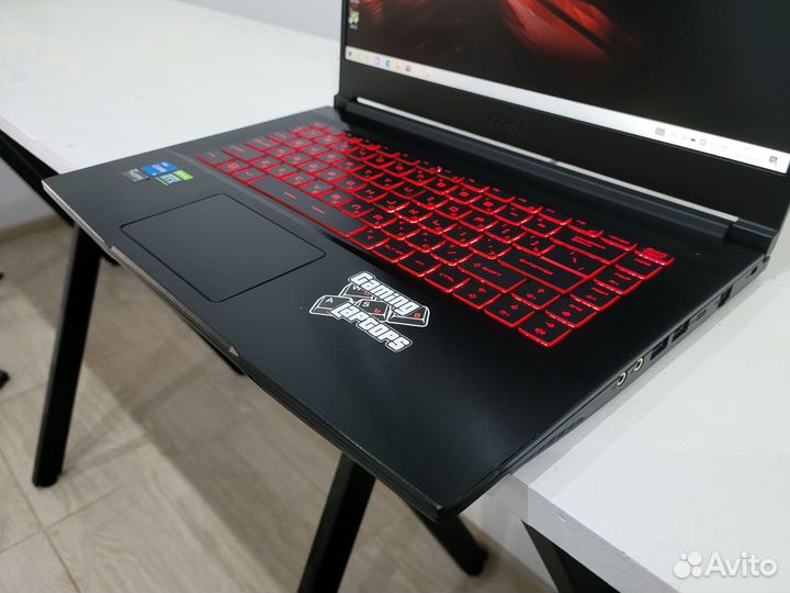 Мощнейший игровой ноутбук MSI