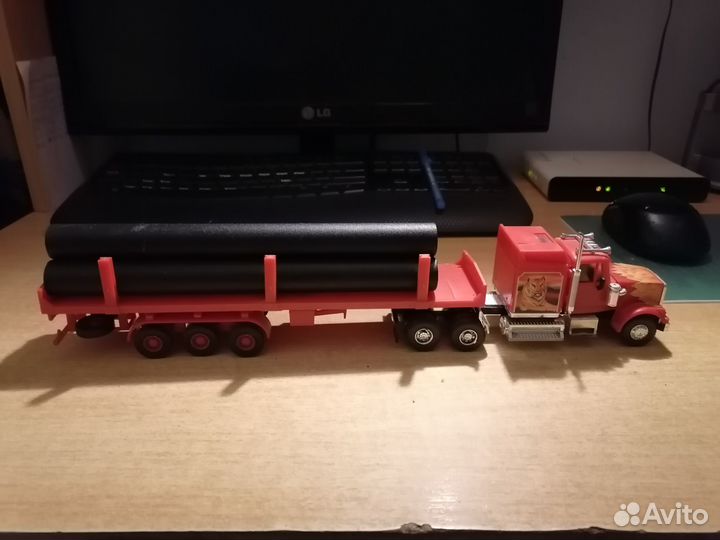 Модель грузовика