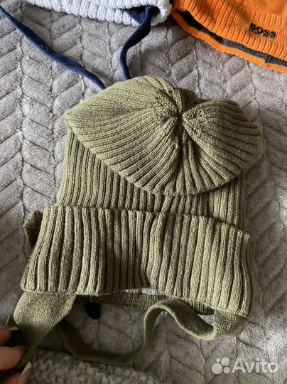 Шапки и манишка