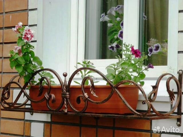 Подставка цветочница кашпо на подоконник
