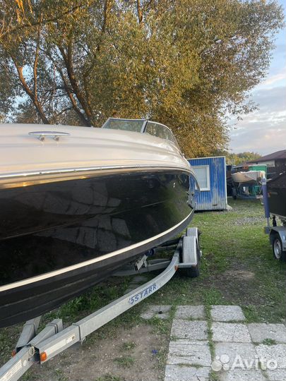 Катер Sea Ray 270 sundeck