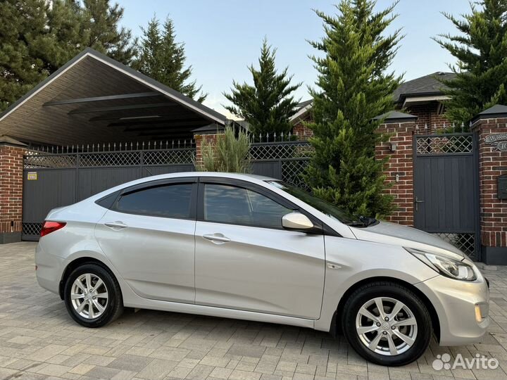 Hyundai Solaris 1.4 AT, 2013, 159 000 км