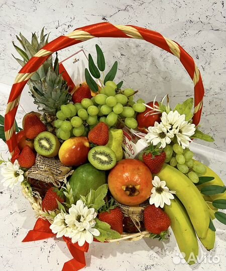 Фруктовые корзины, съедобные букеты, подарок