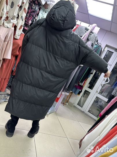 Пуховик женский длинный с капюшоном новый