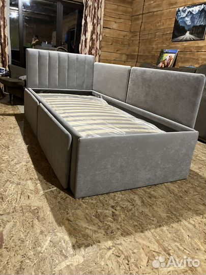 Кровать односпальная