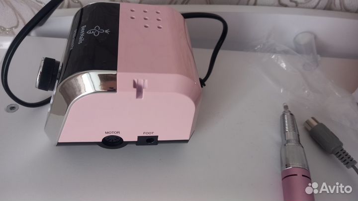 Аппарат для маникюра и педикюра